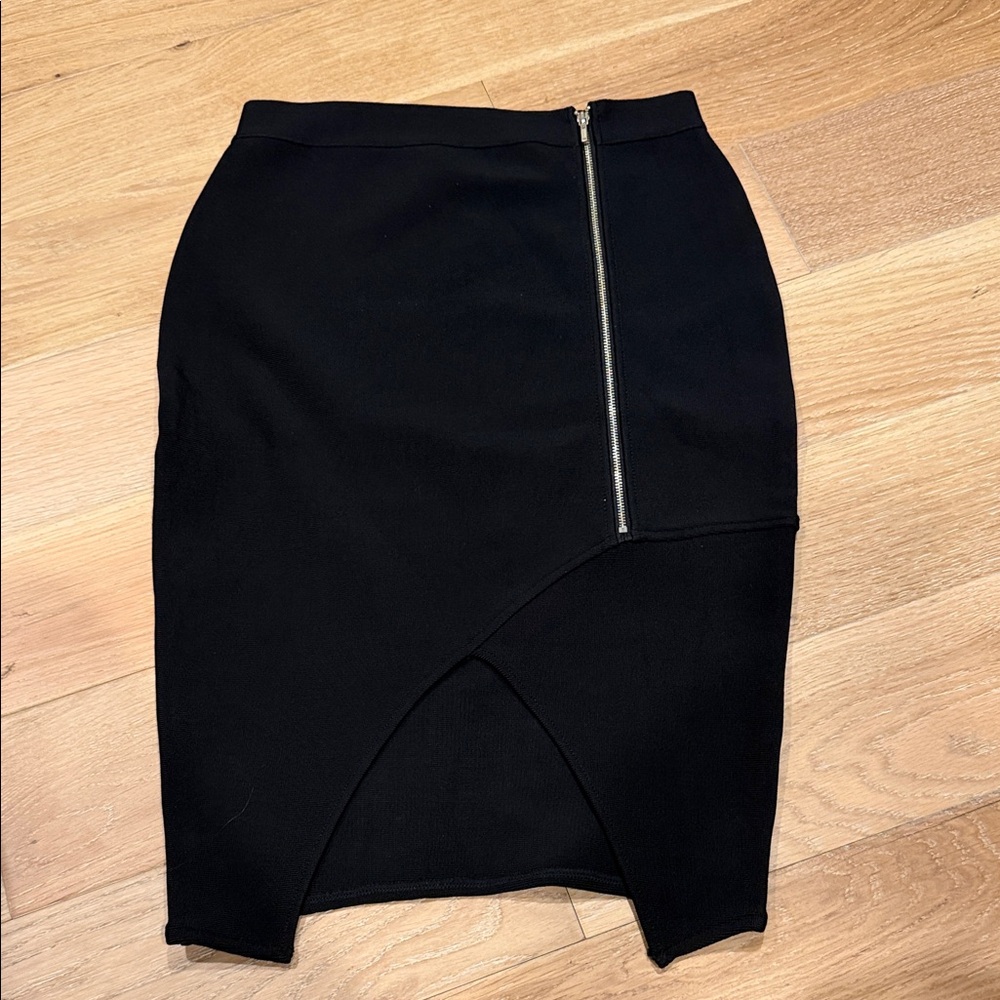 bebe Black Mini‎ Skirt with Silver front Zipper medium
